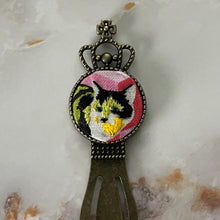  Modern Cat and Crown Bookmark